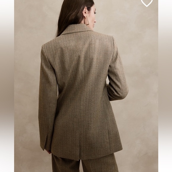 Banana Republic plaid wool blazer - Picture 6 of 7